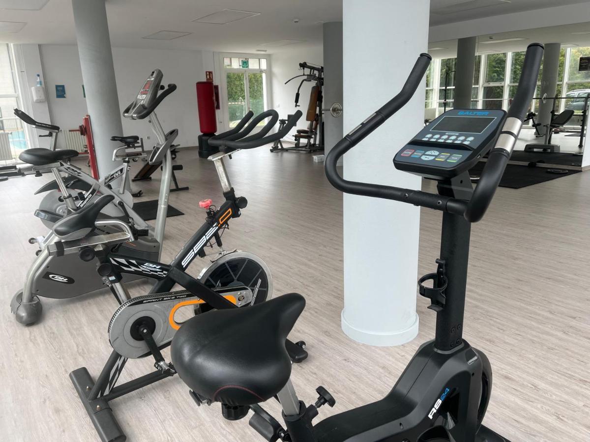Residencia Universitaria Resa Siglo XXI Culleredo Ngoại thất bức ảnh