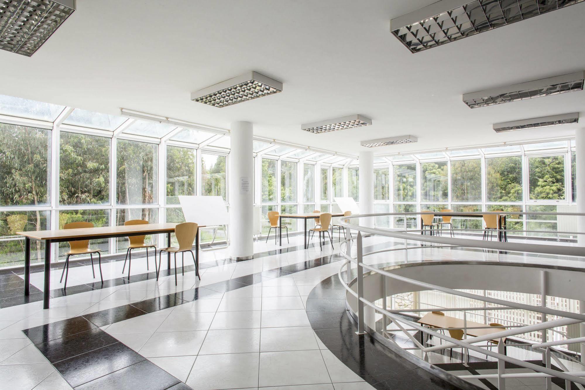 Residencia Universitaria Resa Siglo XXI Culleredo Ngoại thất bức ảnh