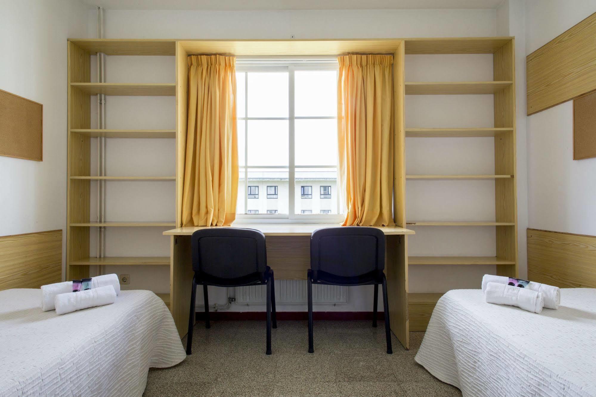 Residencia Universitaria Resa Siglo XXI Culleredo Ngoại thất bức ảnh