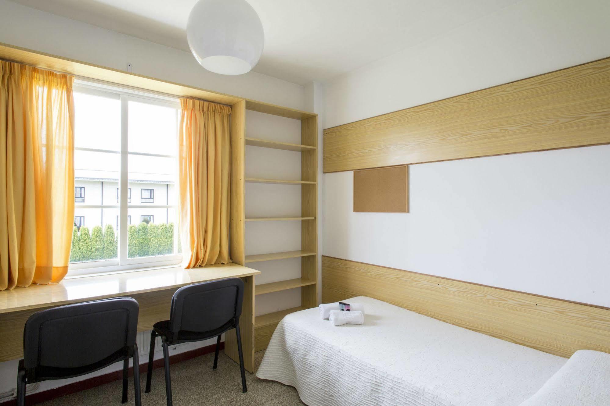 Residencia Universitaria Resa Siglo XXI Culleredo Ngoại thất bức ảnh