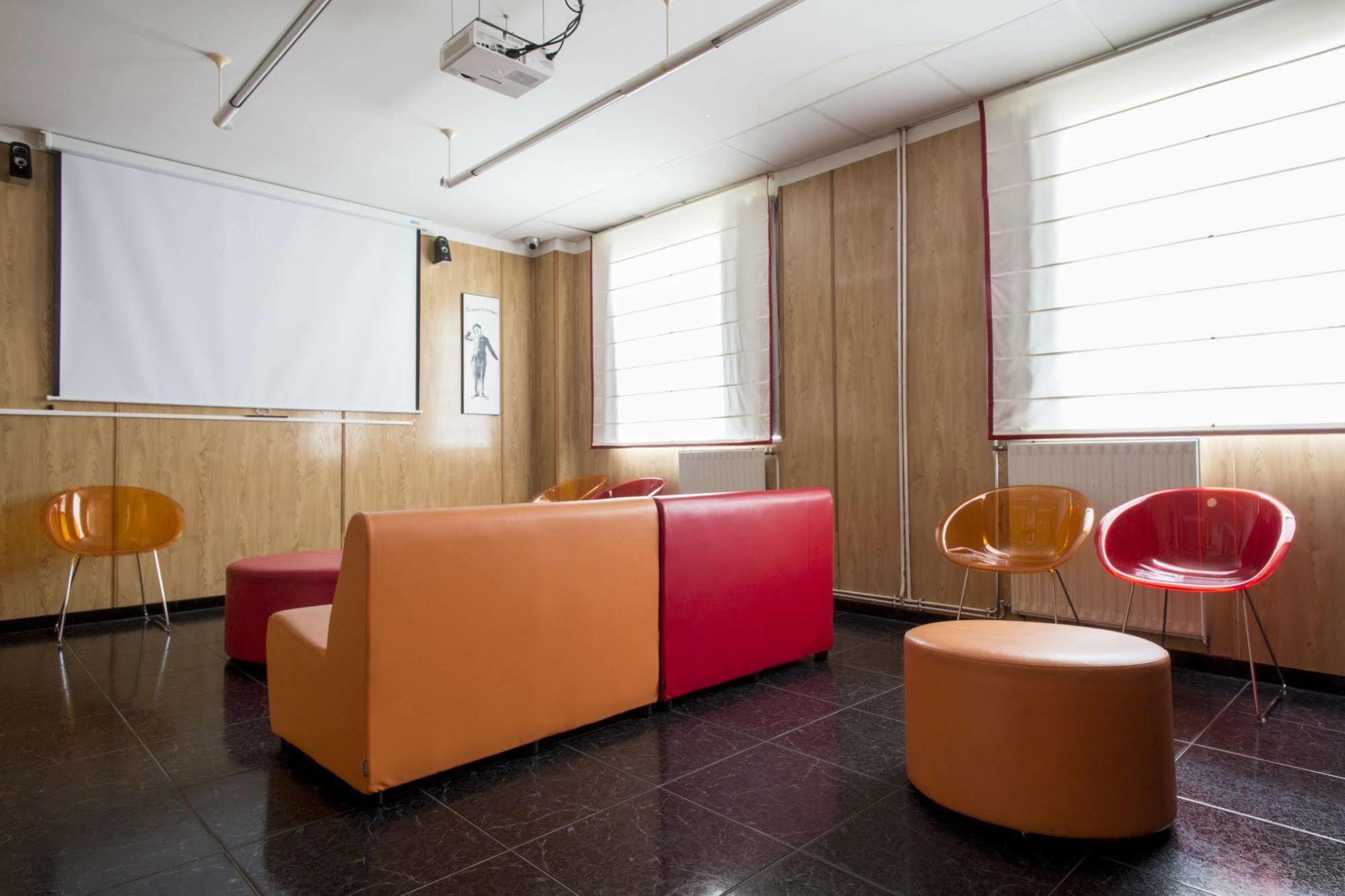 Residencia Universitaria Resa Siglo XXI Culleredo Ngoại thất bức ảnh
